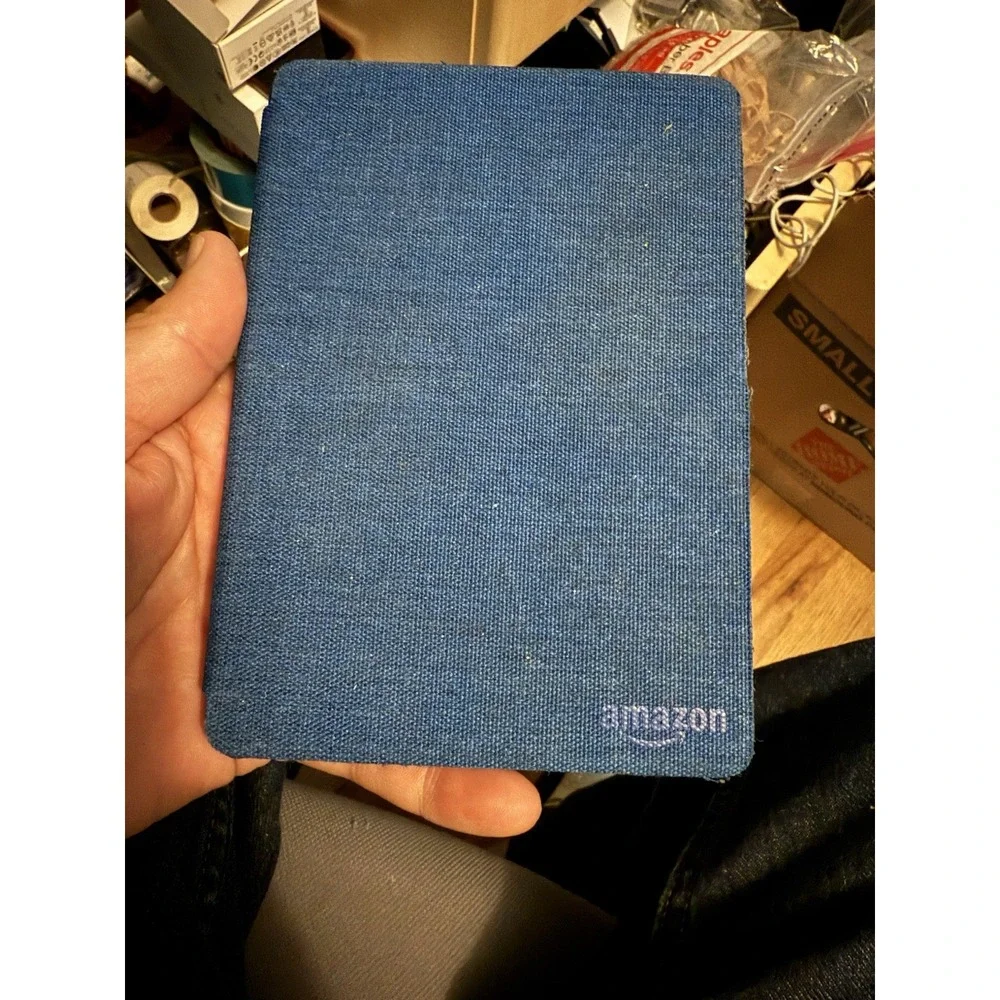 Amazon Kindle PQ94WIF Paperwhite 10th Generation 8GB eReader Tablet